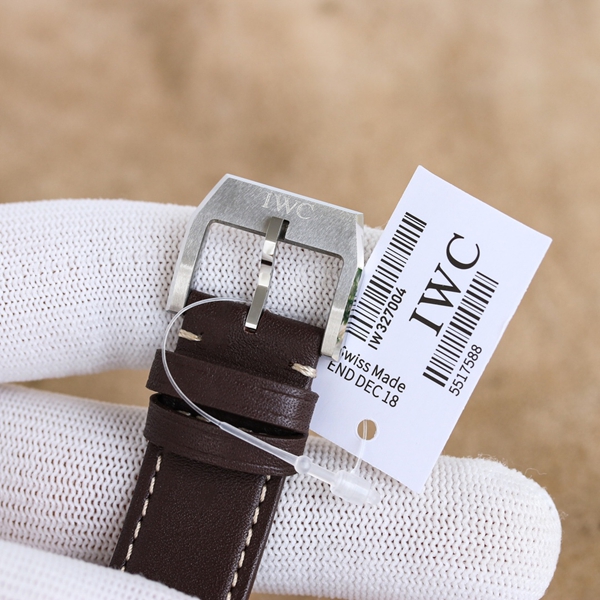 アイ・ダブリュー・シー細部ディテール